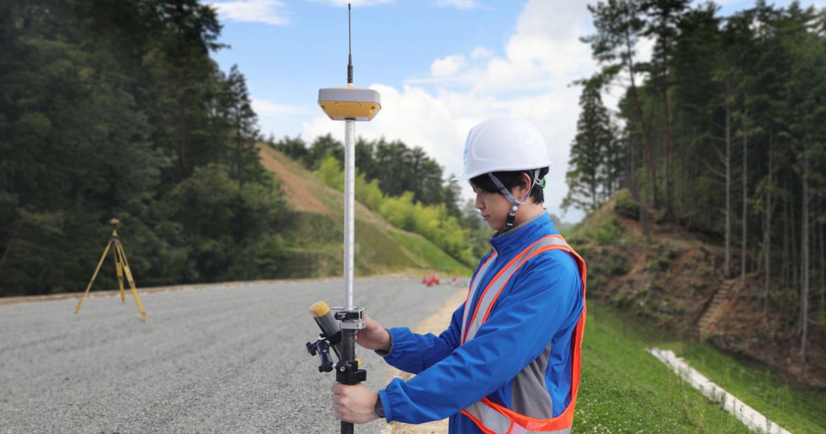Pemanfaatan GNSS di Berbagai Industri